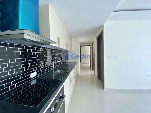 2 Bedrooms Condo in Grand Avenue Central Pattaya C011081