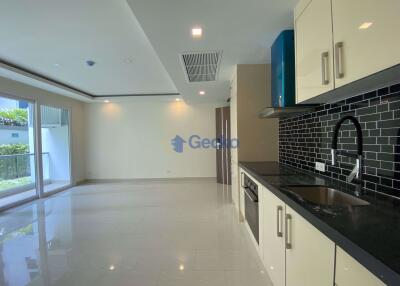 2 Bedrooms Condo in Grand Avenue Central Pattaya C011081