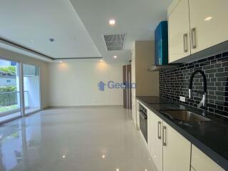 2 Bedrooms Condo in Grand Avenue Central Pattaya C011081