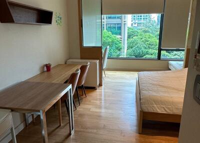 For RENT : Sindhorn Residence / 1 Bedroom / 1 Bathrooms / 36 sqm / 42000 THB [R12075]