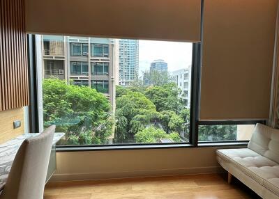 For RENT : Sindhorn Residence / 1 Bedroom / 1 Bathrooms / 36 sqm / 42000 THB [R12075]