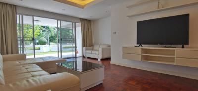 Lovely Unit at Bangsaray Condo for Sale