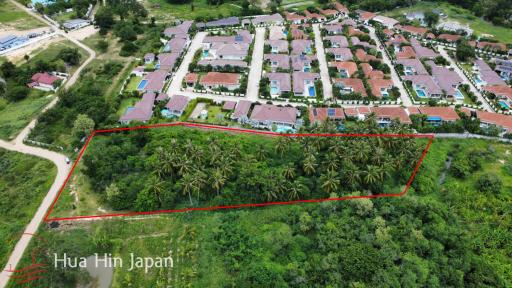Over 5 Rai Land for Sale near Woodlands Residences off soi 88 in Hua Hin
