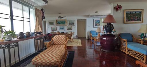 4Bedrooms for Sale in Bangsaray Condo