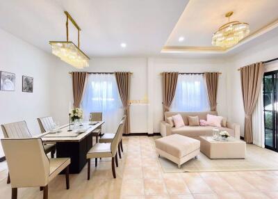 3 Bedrooms Villa / Single House in Chatkaew Village East Pattaya H011268