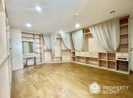 4-BR Condo at Tai Ping Towers Sukhumvit 63 near ARL Ramkhamhaeng