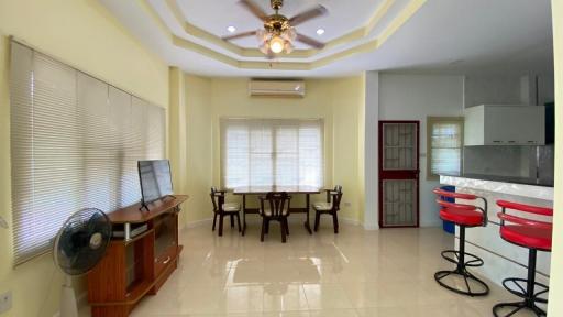 Nong Pla Lai 3Bedrooms House for Sale