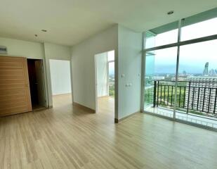 2 bedroom condo with beautiful view