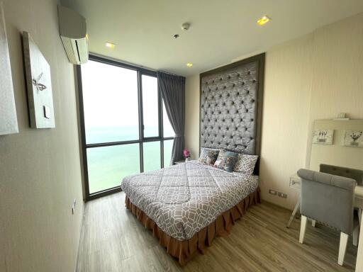 Elegant corner unit 3 bedroom