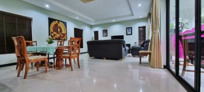 Pool Villa House for Sale in Na Jomtien