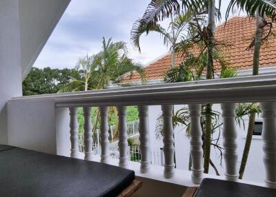 Pool Villa House for Sale in Na Jomtien