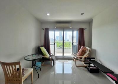 Lumpini Park Beach Condo for Sale