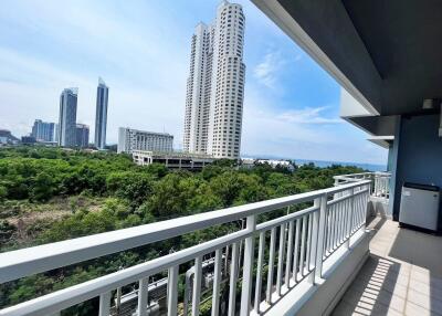 Lumpini Park Beach Condo for Sale