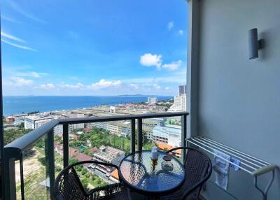 Studio Unit At Riviera Jomtien for Sale