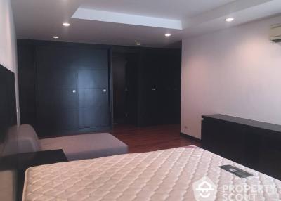 3-BR Condo at Avenue 61 Condominium near BTS Thong Lor