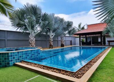 2 Bedrooms Thai Modern House for Sale