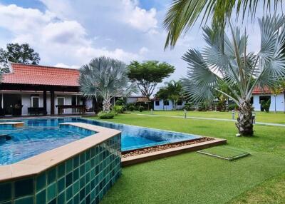 2 Bedrooms Thai Modern House for Sale