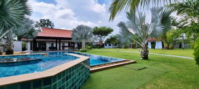 2 Bedrooms Thai Modern House for Sale