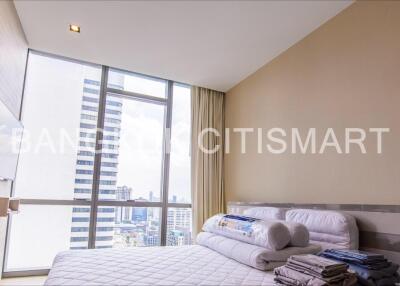 Condo at The Room Sukhumvit 21 for rent