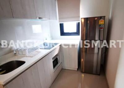 Condo at Life Asoke for rent