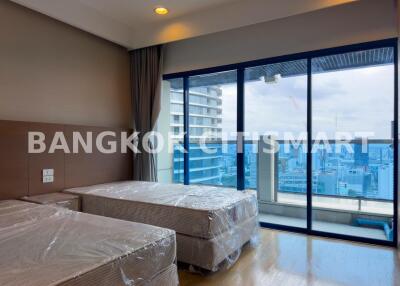 Condo at The Royal Maneeya for sale