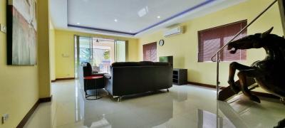 6 Bedrooms House for Sale in Huay Yai