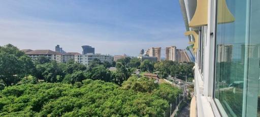 Studio Condo AD Wongamat for Sale