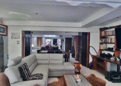 5 Storey Apartment for Sale in Pattaya