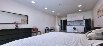 Studio Unit at TW Condo for Sale