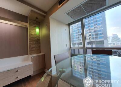 2-BR Condo at The Trendy Condominium near BTS Nana