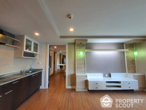 2-BR Condo at The Trendy Condominium near BTS Nana