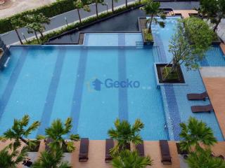 1 Bedroom Condo in The Trust south pattaya South Pattaya C010319