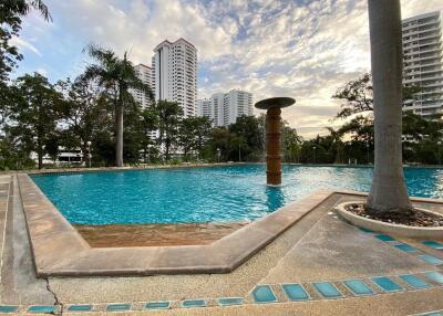 Jomtien View Talay 5D Condo for Sale