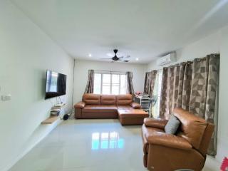 Single House for Sale in Bangsaray