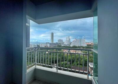 Lumpini Park Beach Condo for Sale