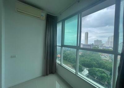 Lumpini Park Beach Condo for Sale