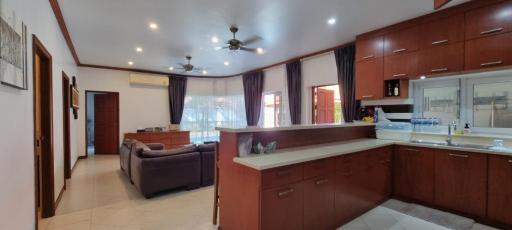 Pratumnak House With Pool for Sale