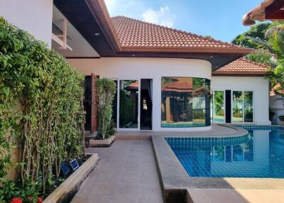 Pratumnak House With Pool for Sale