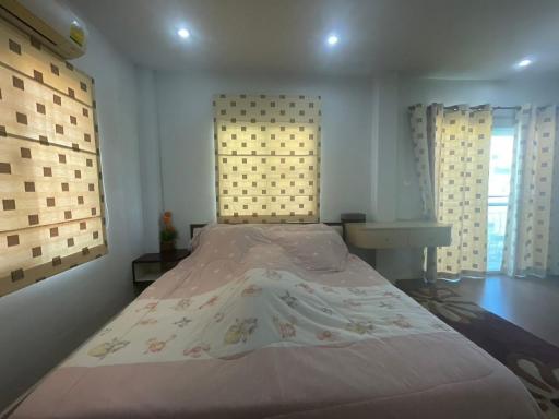 2 Storey House for Sale in Jomtien