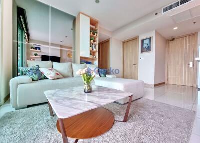 2 Bedrooms Condo in The Riviera Wong Amat Beach Wongamat C009636