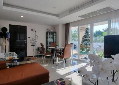 2Bedrooms Little Norway Condo for Sale