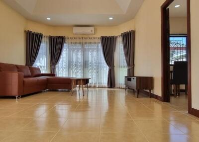 House in Nong Pla Lai for Sale