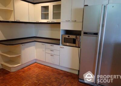 2-BR Condo at Sukhumvit Suite near BTS Nana