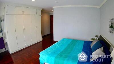 3-BR Condo at Richmond Palace Condominium near BTS Phrom Phong