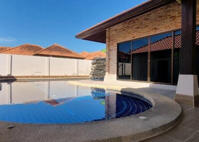 Family Pool House for Sale in Huay Yai