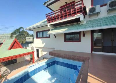 3-Storey House for Sale in East Pattaya