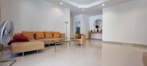 Modern House for Sale in Chaiyapurek