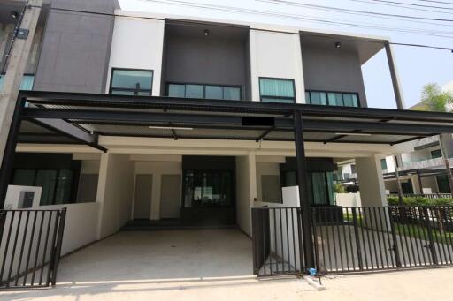 Modern townhouse to rent at Malada Maz