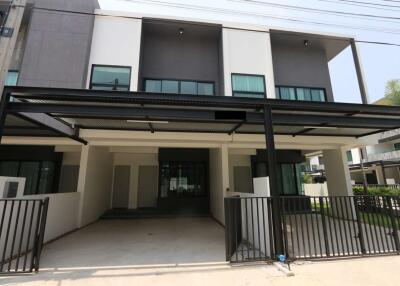 Modern townhouse to rent at Malada Maz