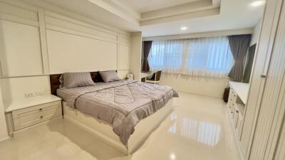 For RENT : M Towers / 2 Bedroom / 2 Bathrooms / 150 sqm / 70000 THB [R12079]